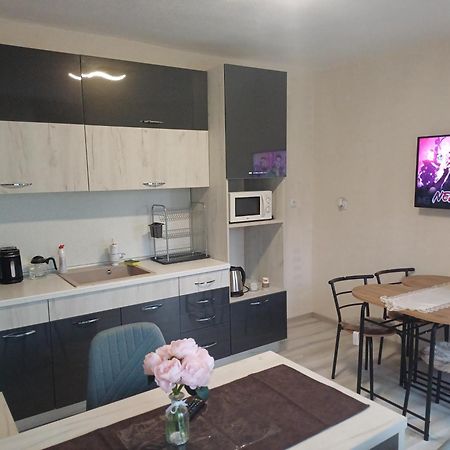 Rose & Water Guest House Pavel Banya Luaran gambar