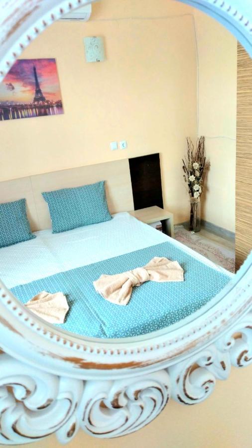 Rose & Water Guest House Pavel Banya Luaran gambar